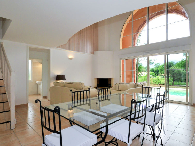 Search and Stay destination Pont-de-Larn, Occitanie - France from AU$ 216. Domaine Royal Green V810I