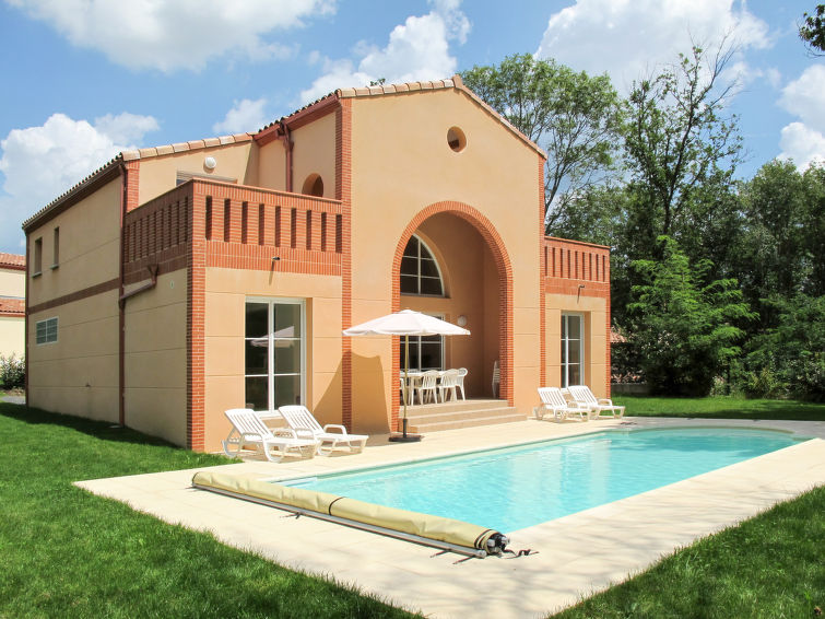 Search and Stay Destinations. Vacation Rentals in Pont-de-Larn, Tarn - Occitanie - France