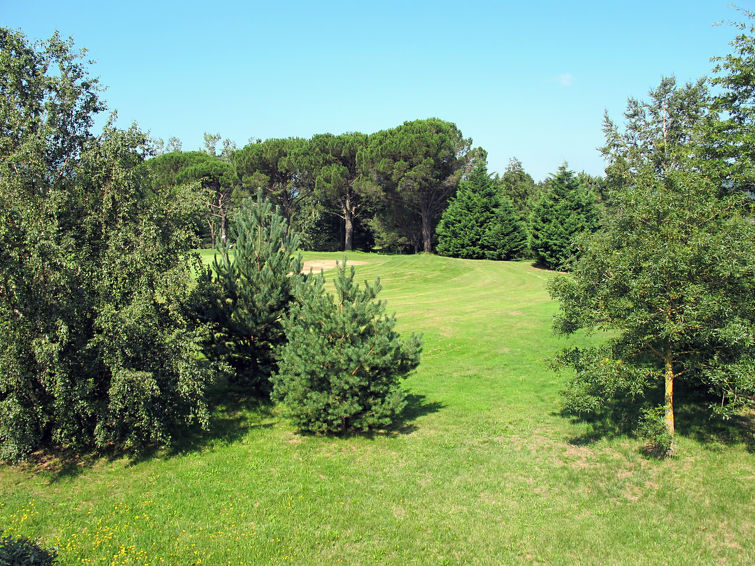 Domaine Royal Green (MZA102)