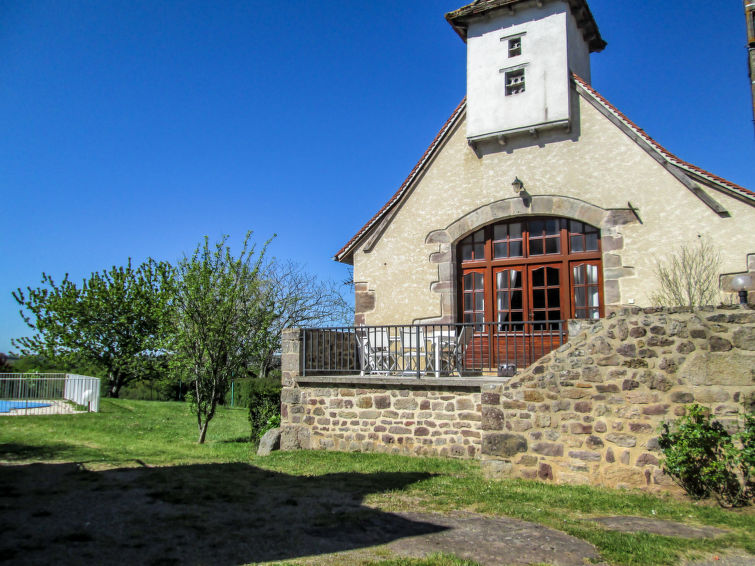 Search and Stay destination Saint-Jean-Lagineste, Occitanie - France from AU$ 155. La Grange
