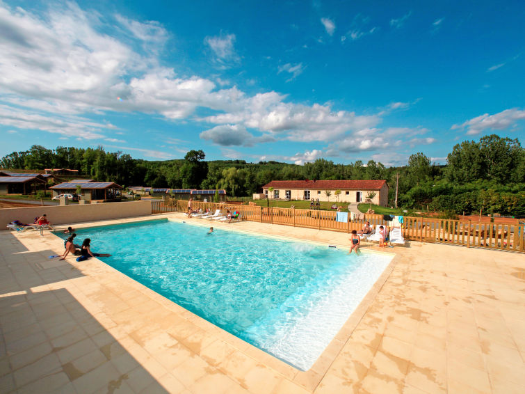 Search and Stay destination Marminiac, Occitanie - France from AU$ 102. Les Hameaux de Pomette-Chalet 4 pers.