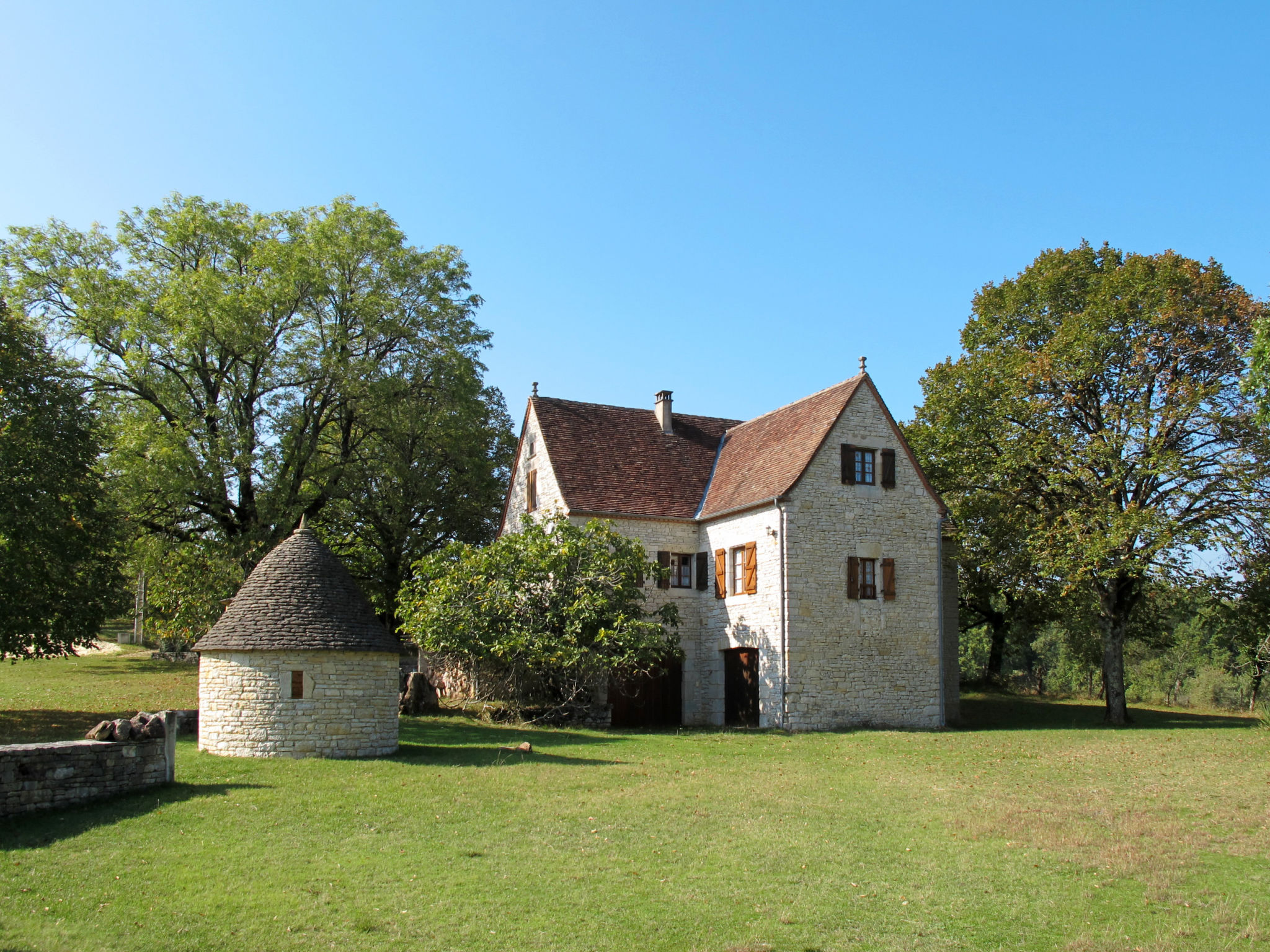 Authentiek landhuis met privézwembad op 2500 m² groen terrein bij Saint Chamarand - foto 26
