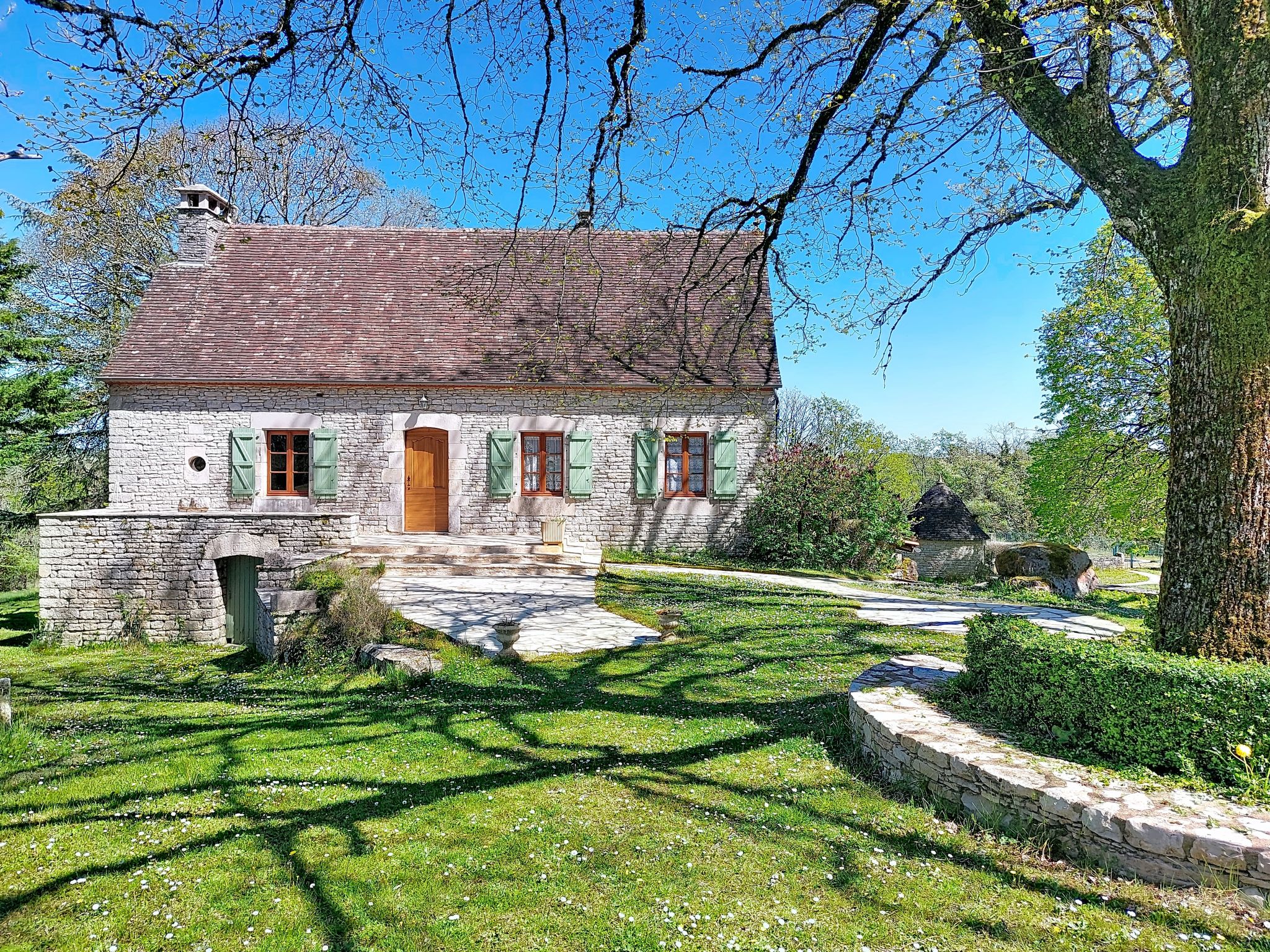 Authentiek landhuis met privézwembad op 2500 m² groen terrein bij Saint Chamarand - foto 30