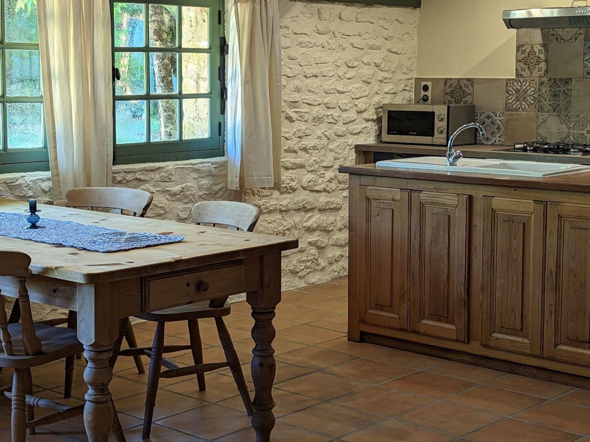 Im Herzen des Périgord Noir in der Nähe von Limeuil-Binnen