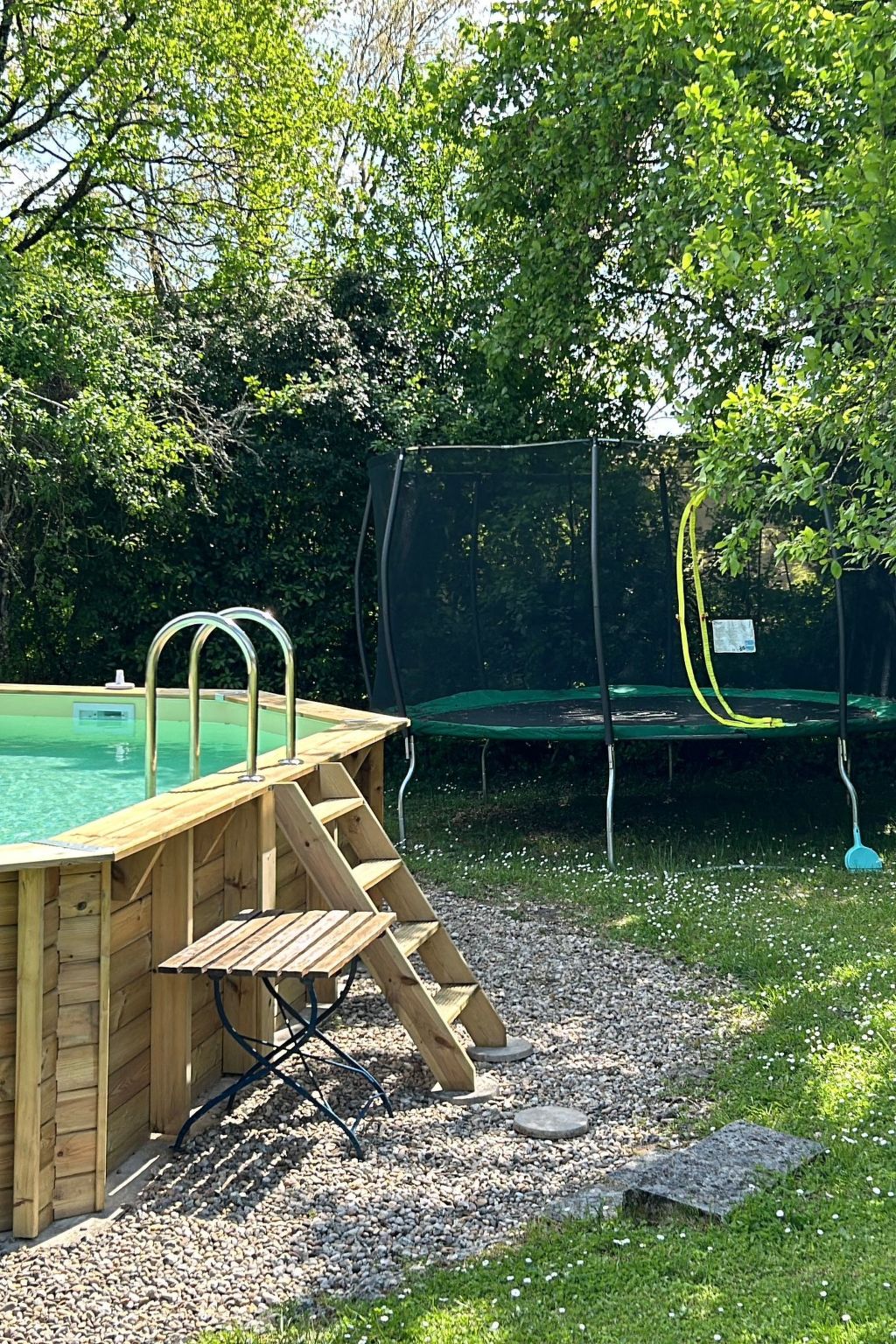 Swimmingpool, Garten, Aussicht, Stille, Kinder, Spielzeug-Outside