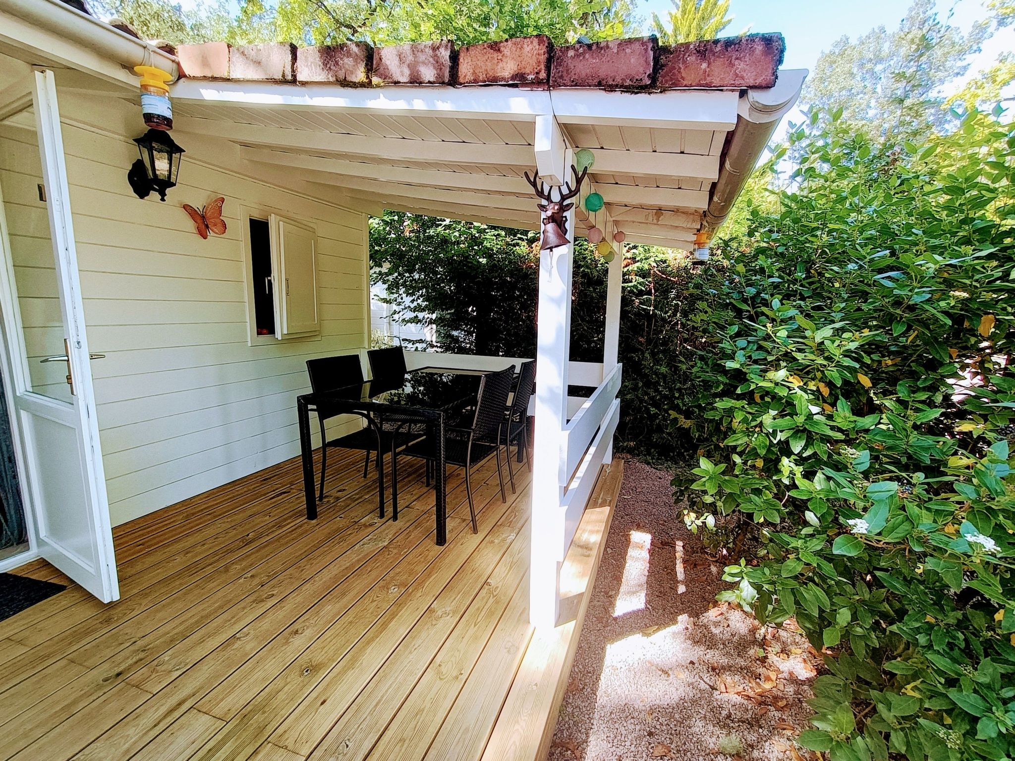 Chalet B10 Yemanisi in der Dordogne-Binnen