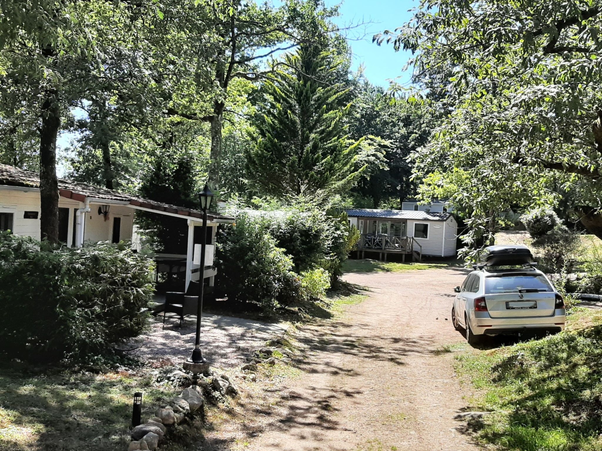 Chalet B10 Yemanisi in der Dordogne-Binnen
