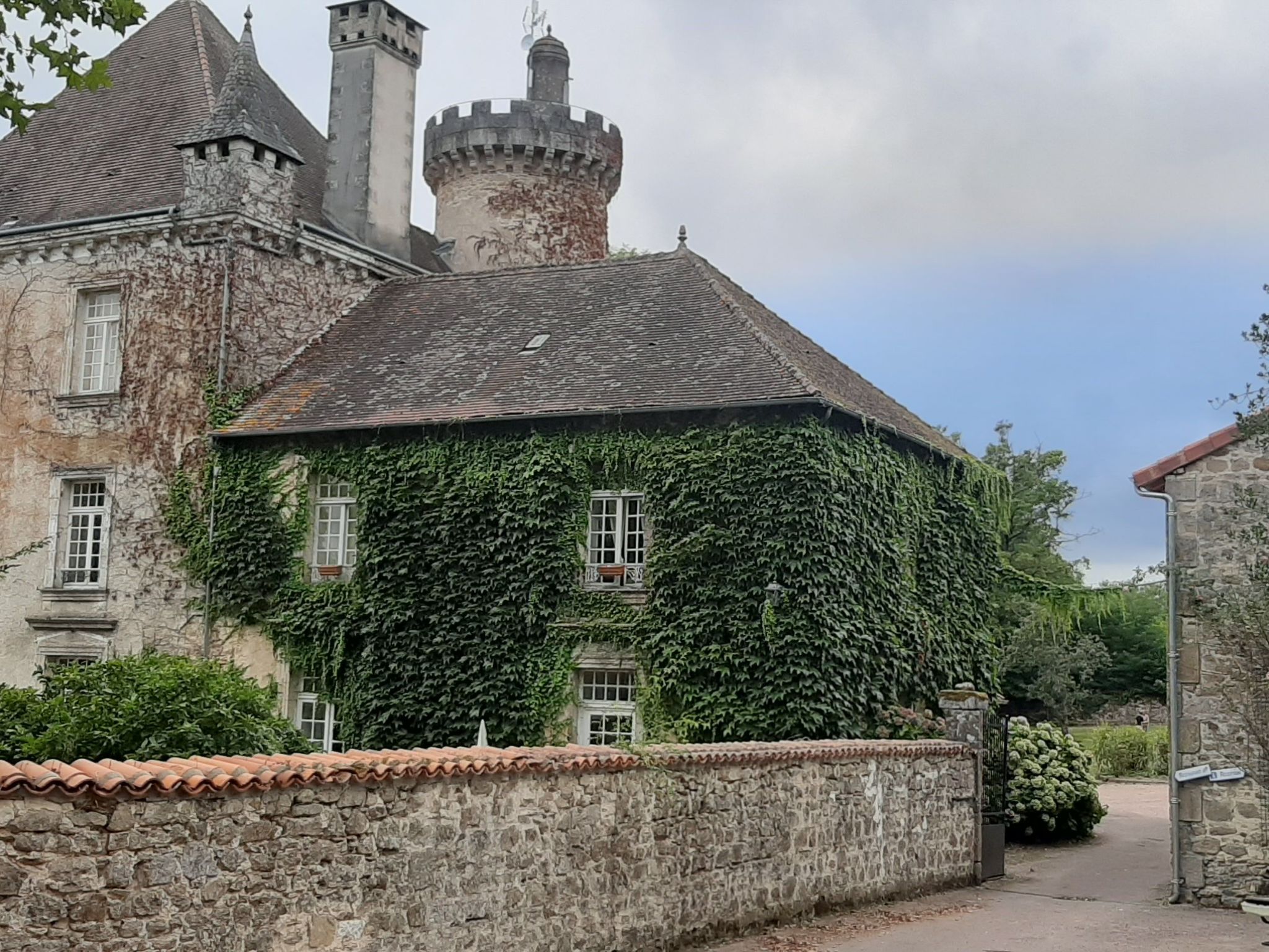 Chalet B10 Yemanisi in der Dordogne-Binnen