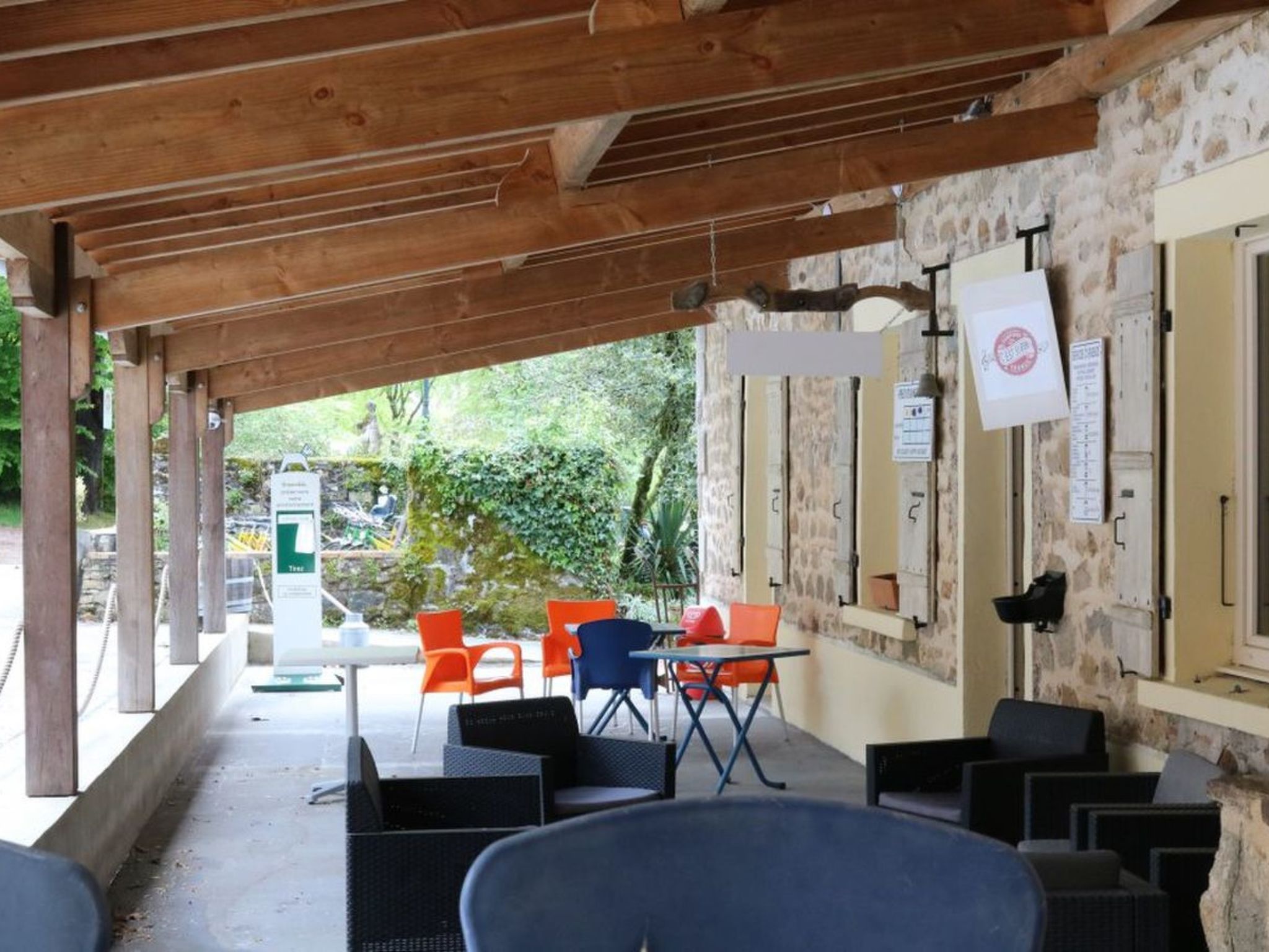 Chalet B10 Yemanisi in der Dordogne-Binnen