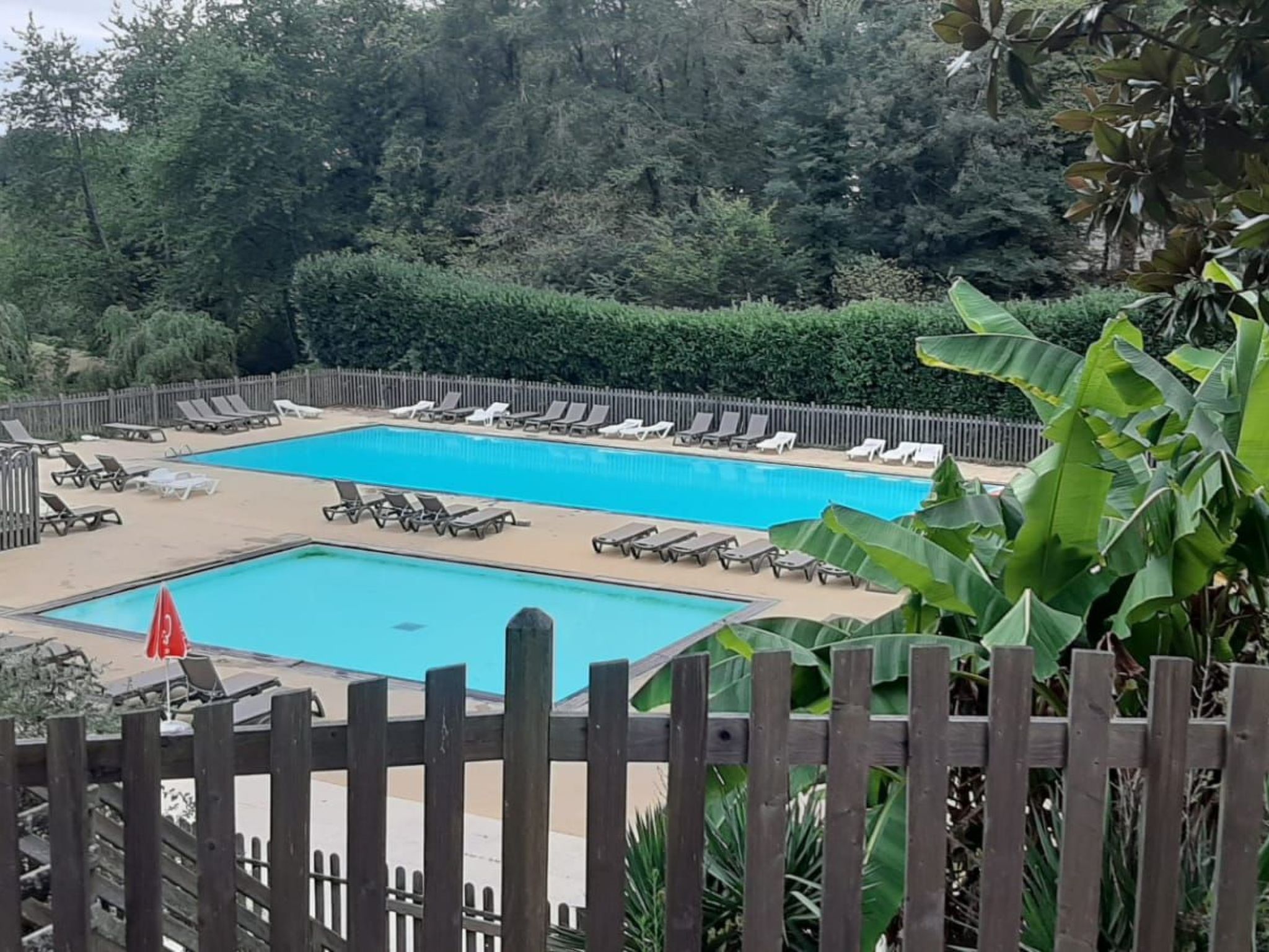 Chalet B10 Yemanisi in der Dordogne-Binnen