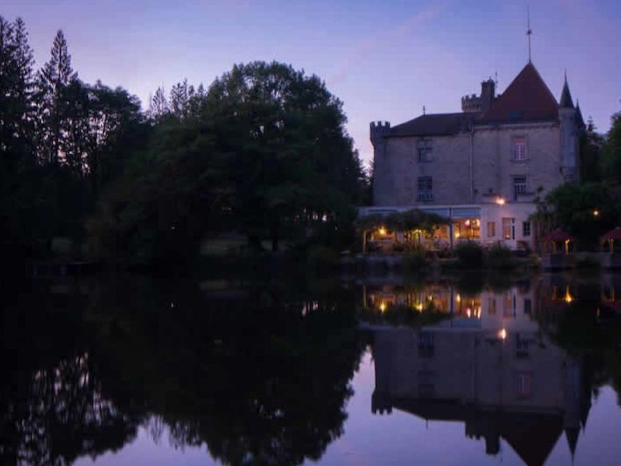 Chalet B10 Yemanisi in der Dordogne-Binnen