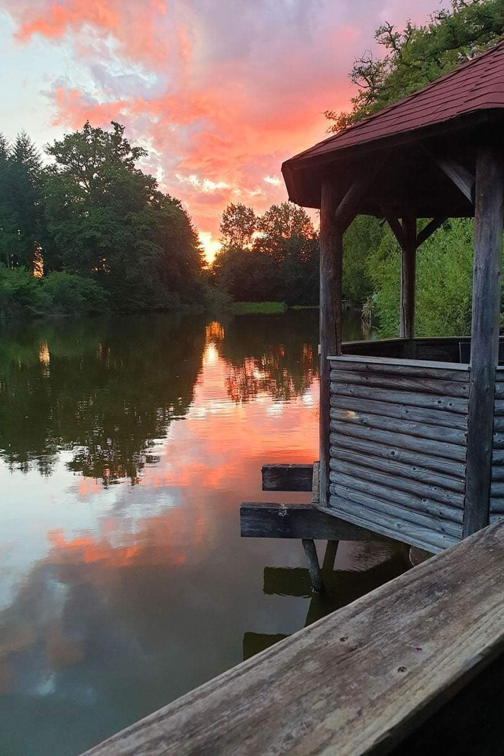 Chalet B10 Yemanisi in der Dordogne-Binnen