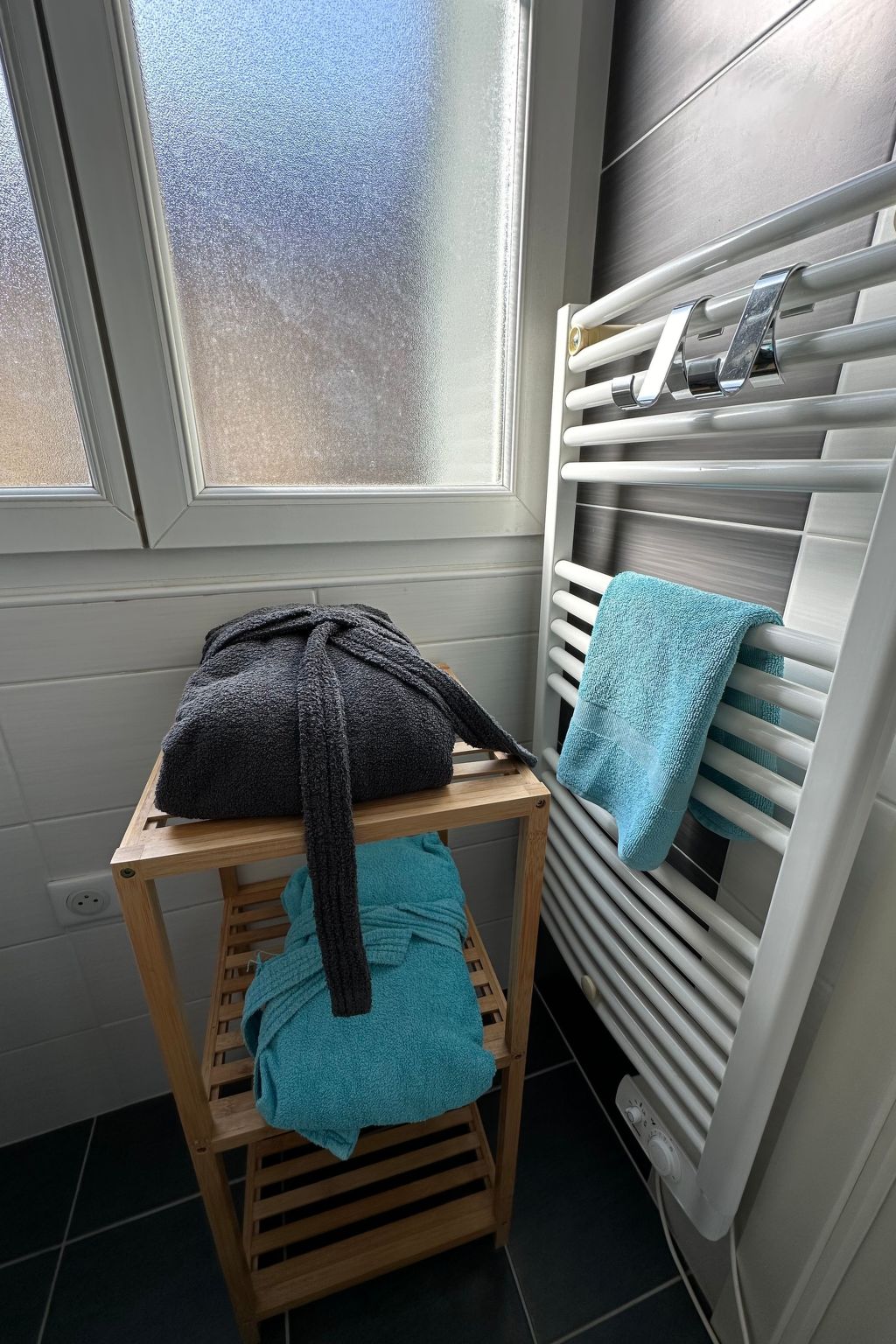 Clovis - Sehr schönes, gemütliches Apartment mit privater Garage-Binnen