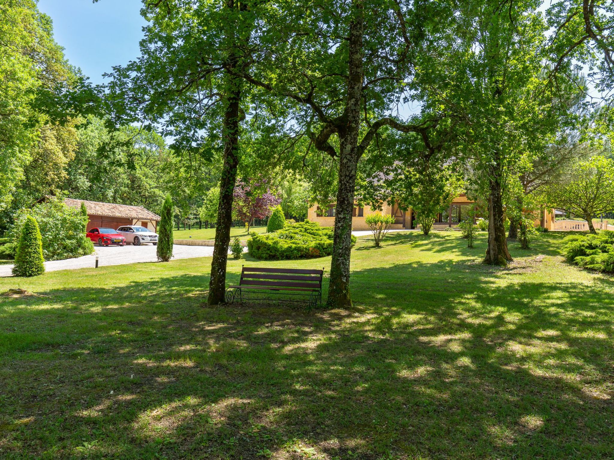 Luxus-Ferienhaus mit beheiztem Pool in der Dordogne-Outside