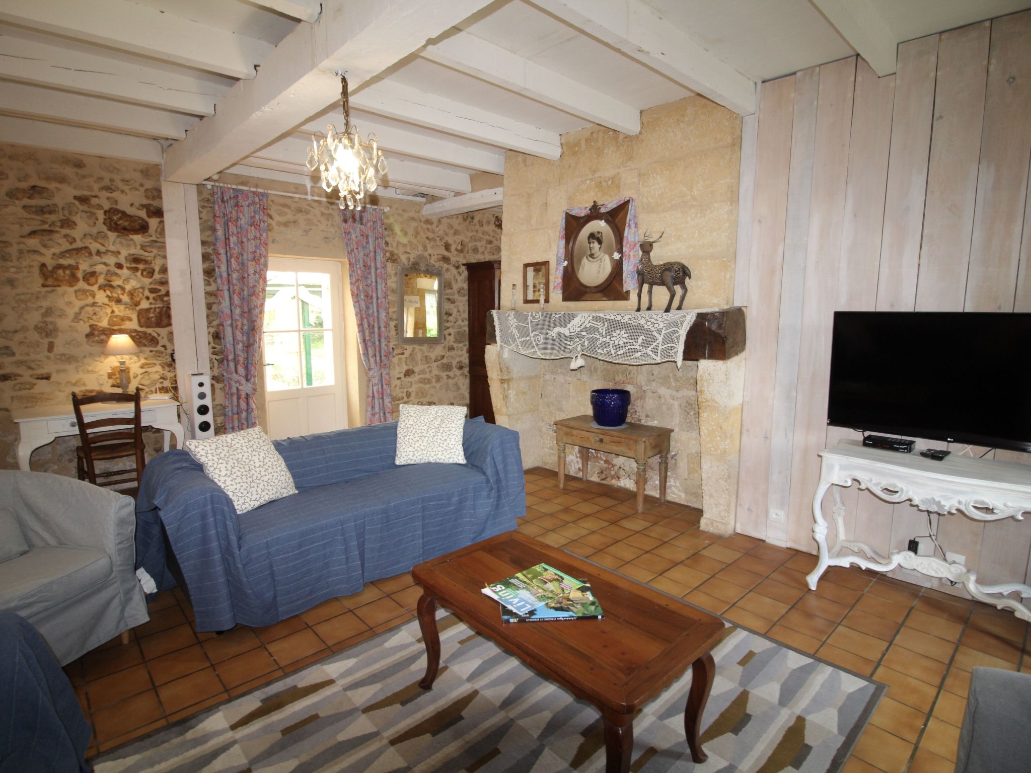 Komfort, Ruhe, privater Pool, EV-Ladestation-Binnen