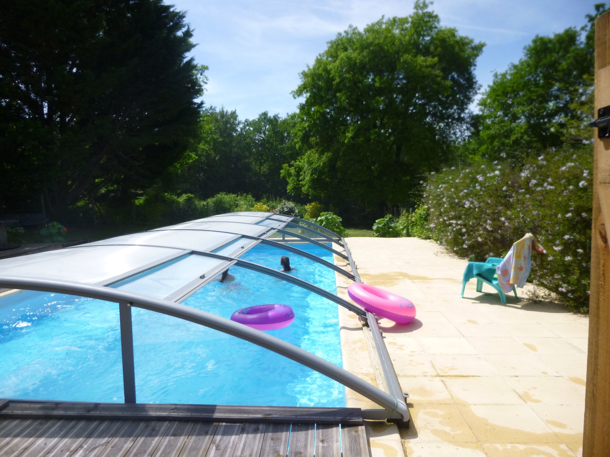 Komfort, Ruhe, privater Pool, EV-Ladestation-Binnen