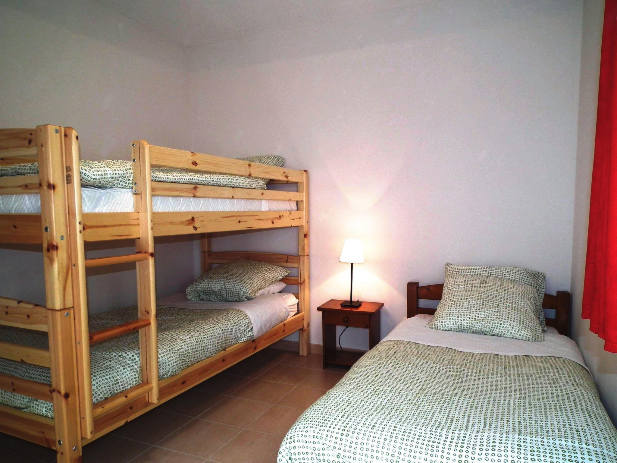 Domäne mit Jacuzzi-Image-tags.info