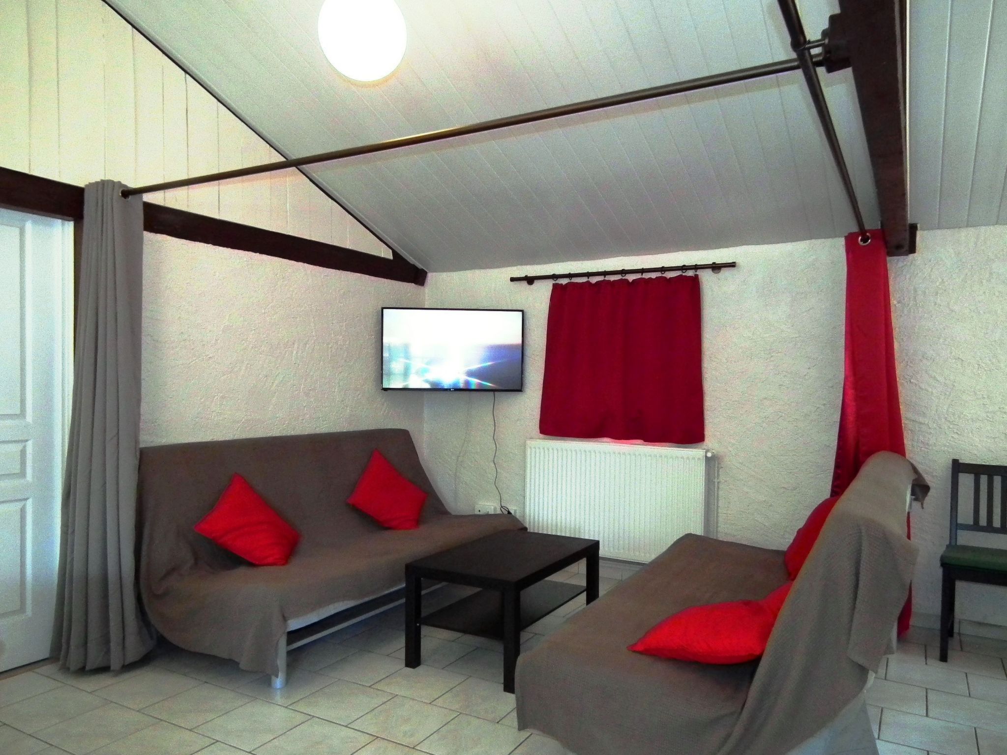 Feriendorf im Périgord Großes Ferienhaus für 18 oder 20 Personen.-Image-tags.info