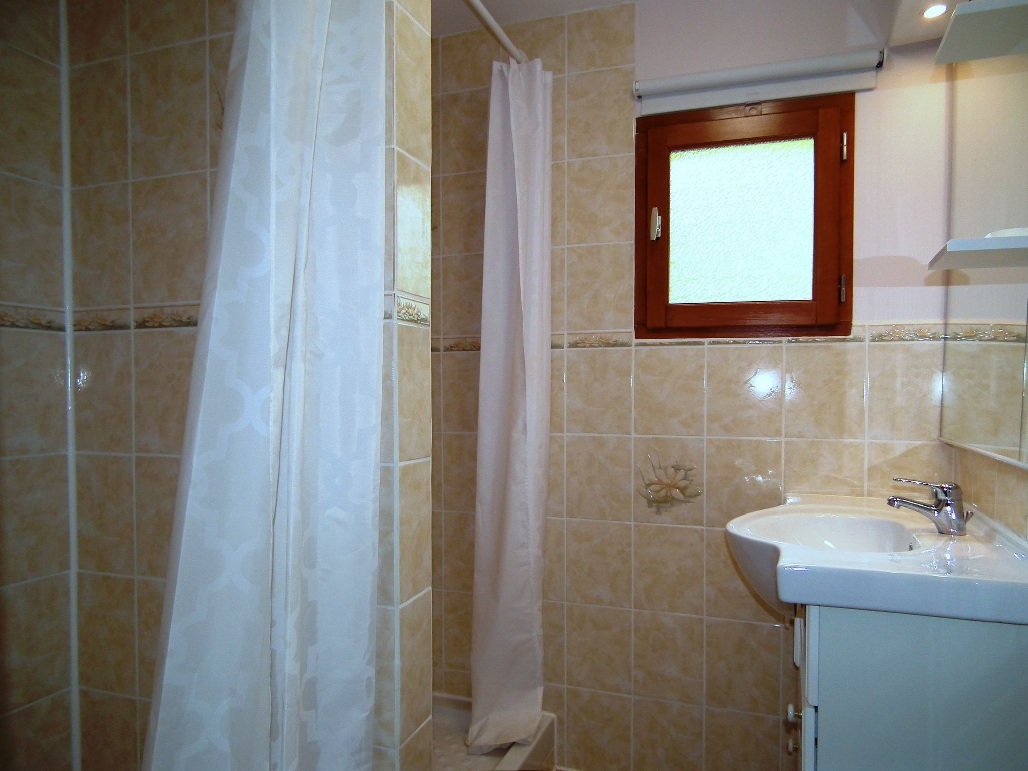 Feriendorf im Périgord Großes Ferienhaus für 18 oder 20 Personen.-Image-tags.info