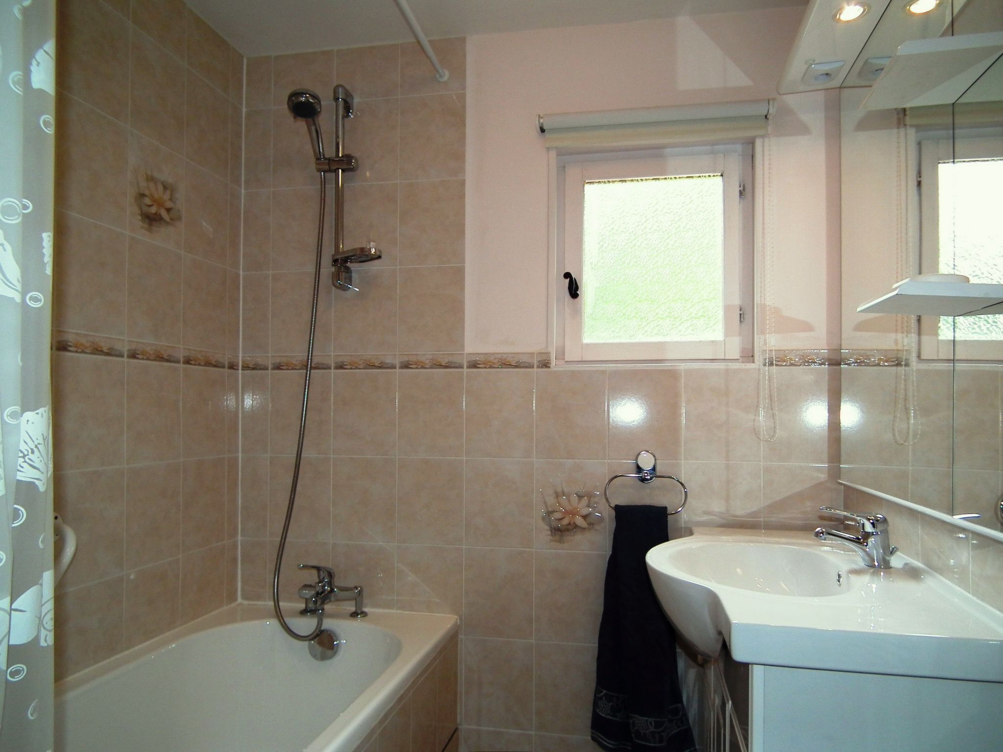 Feriendorf im Périgord Großes Ferienhaus für 18 oder 20 Personen.-Image-tags.info