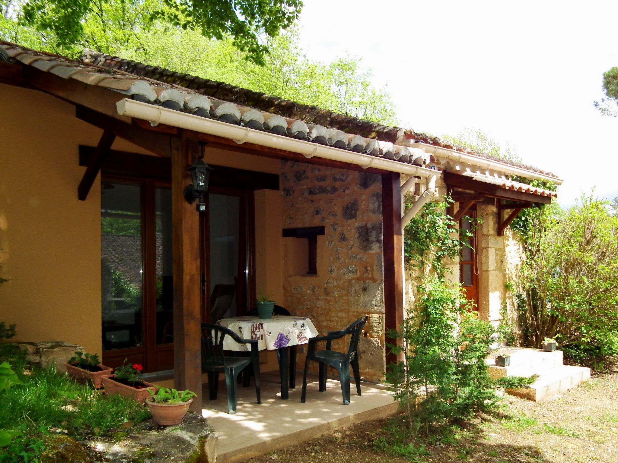 Domaine "Le Fournil" mit Jacuzzi-Image-tags.info