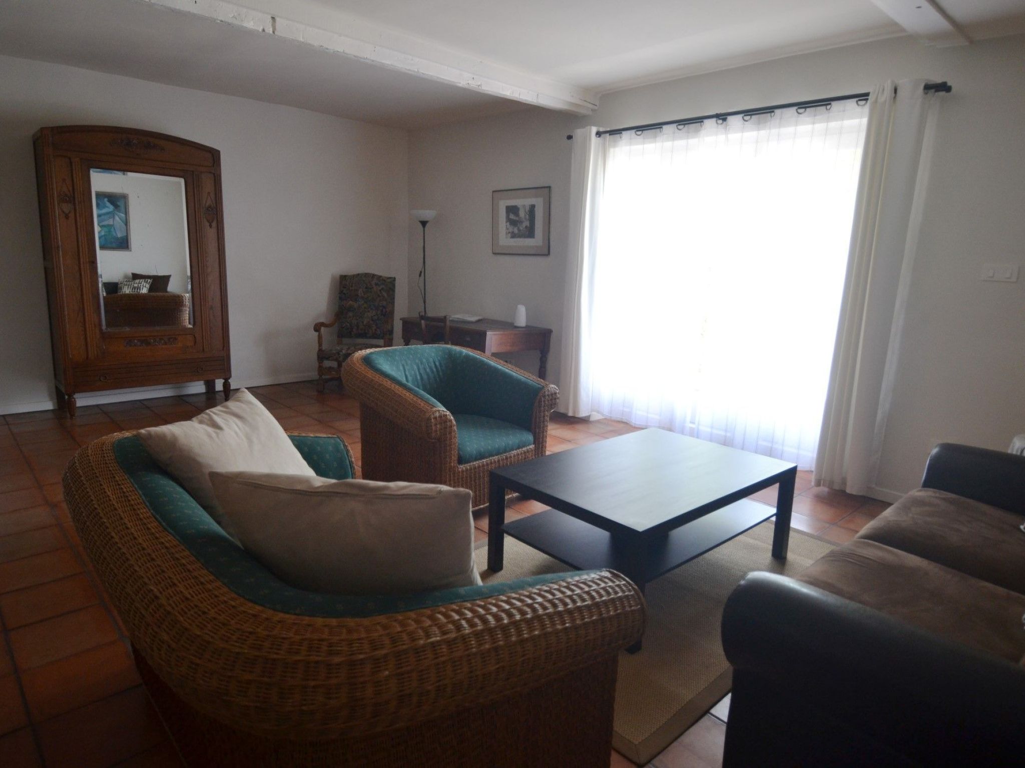 "Tannat" mit Wallbox-Binnen