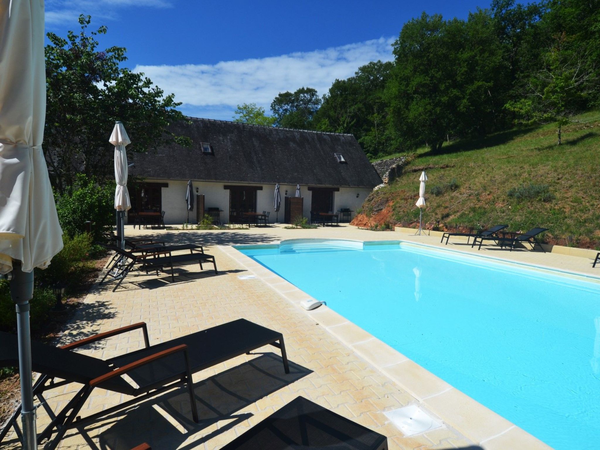 In Souillac mit Gemeinschaftspool-Binnen