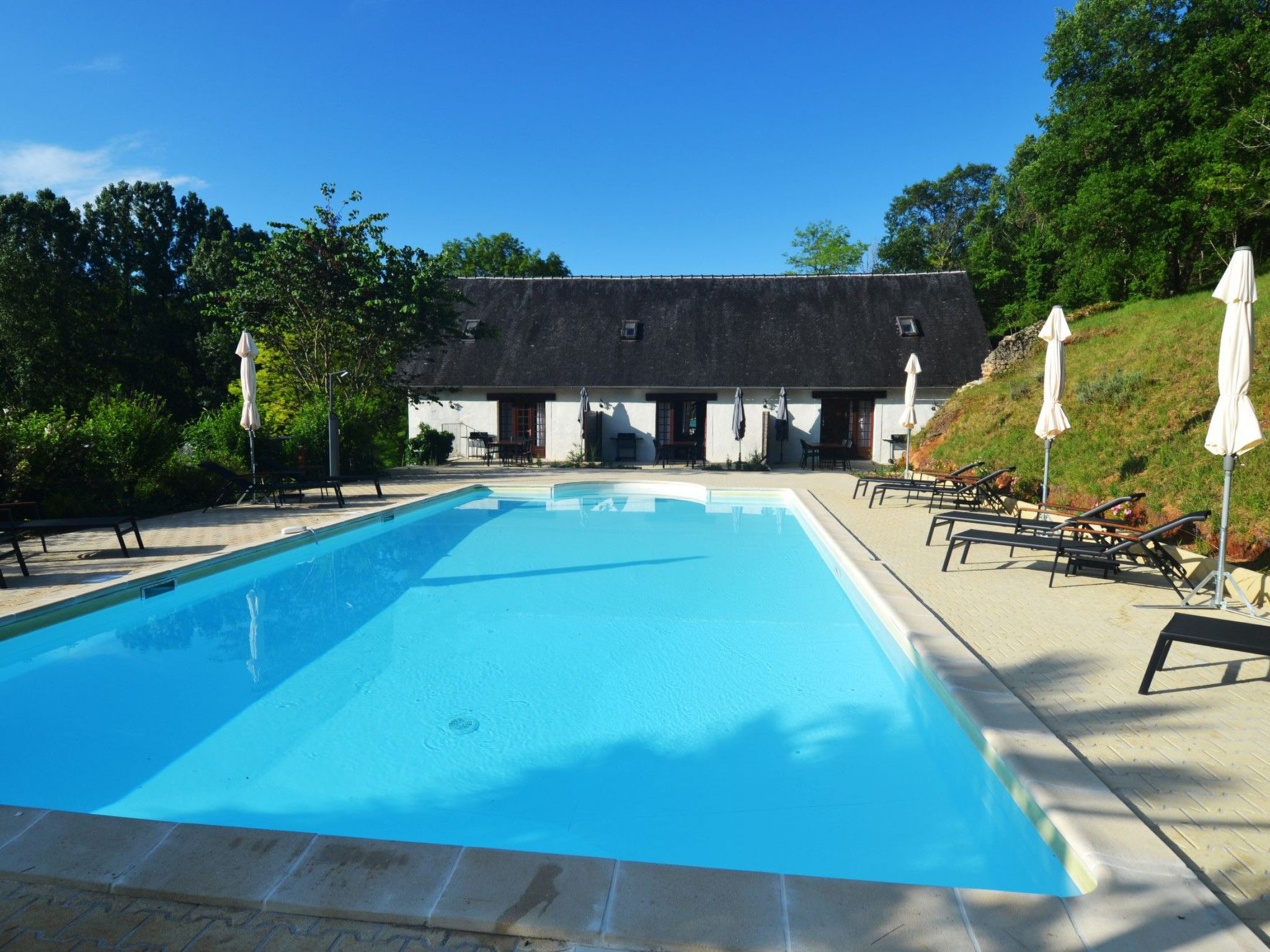 In Souillac mit Gemeinschaftspool-Binnen