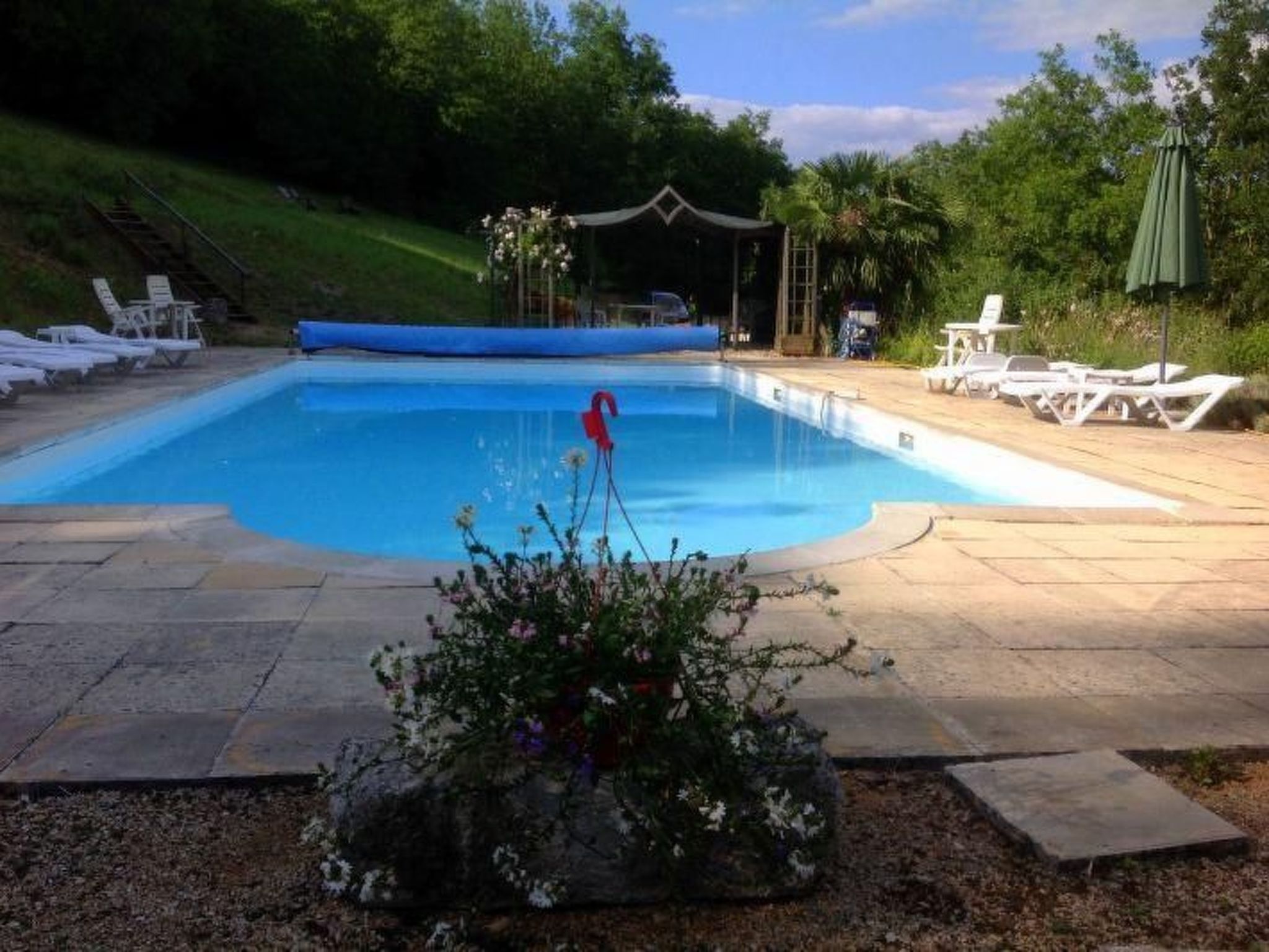 In Souillac mit Gemeinschaftspool-Binnen