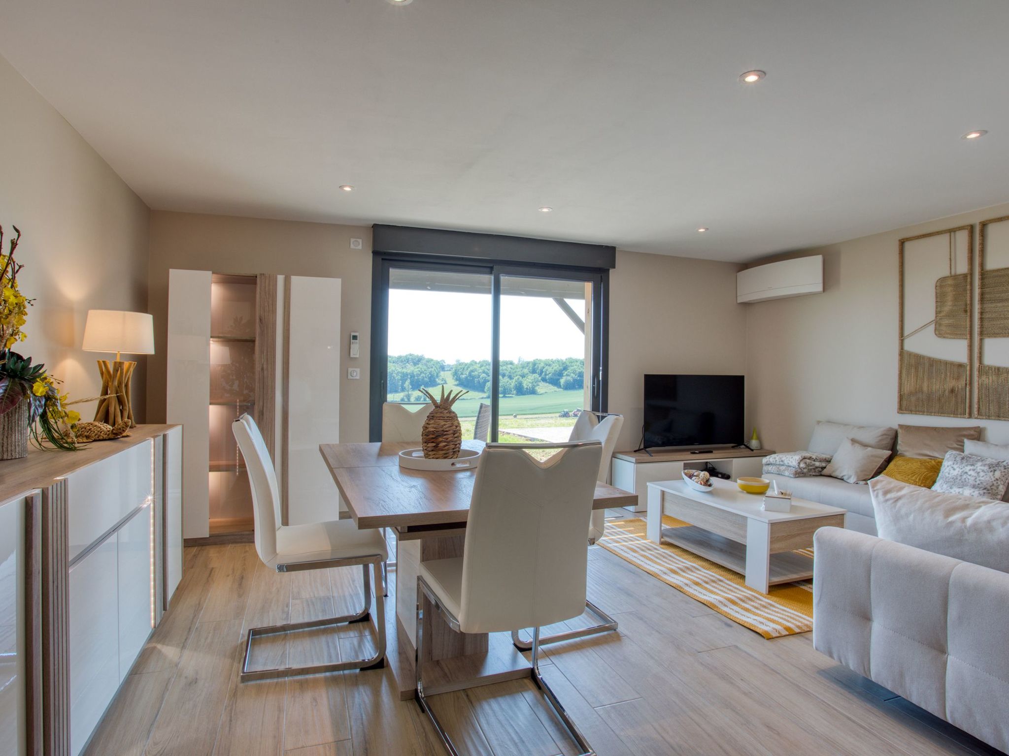 Der Anhang Coté cASTAGNE-Binnen