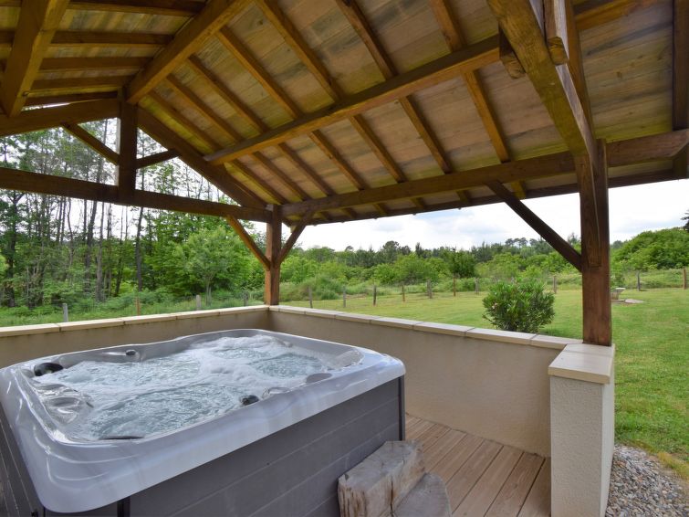 Search and Stay destination Blanquefort-sur-Briolance, Nouvelle-Aquitaine - France from AU$ 190. Au Cayroux