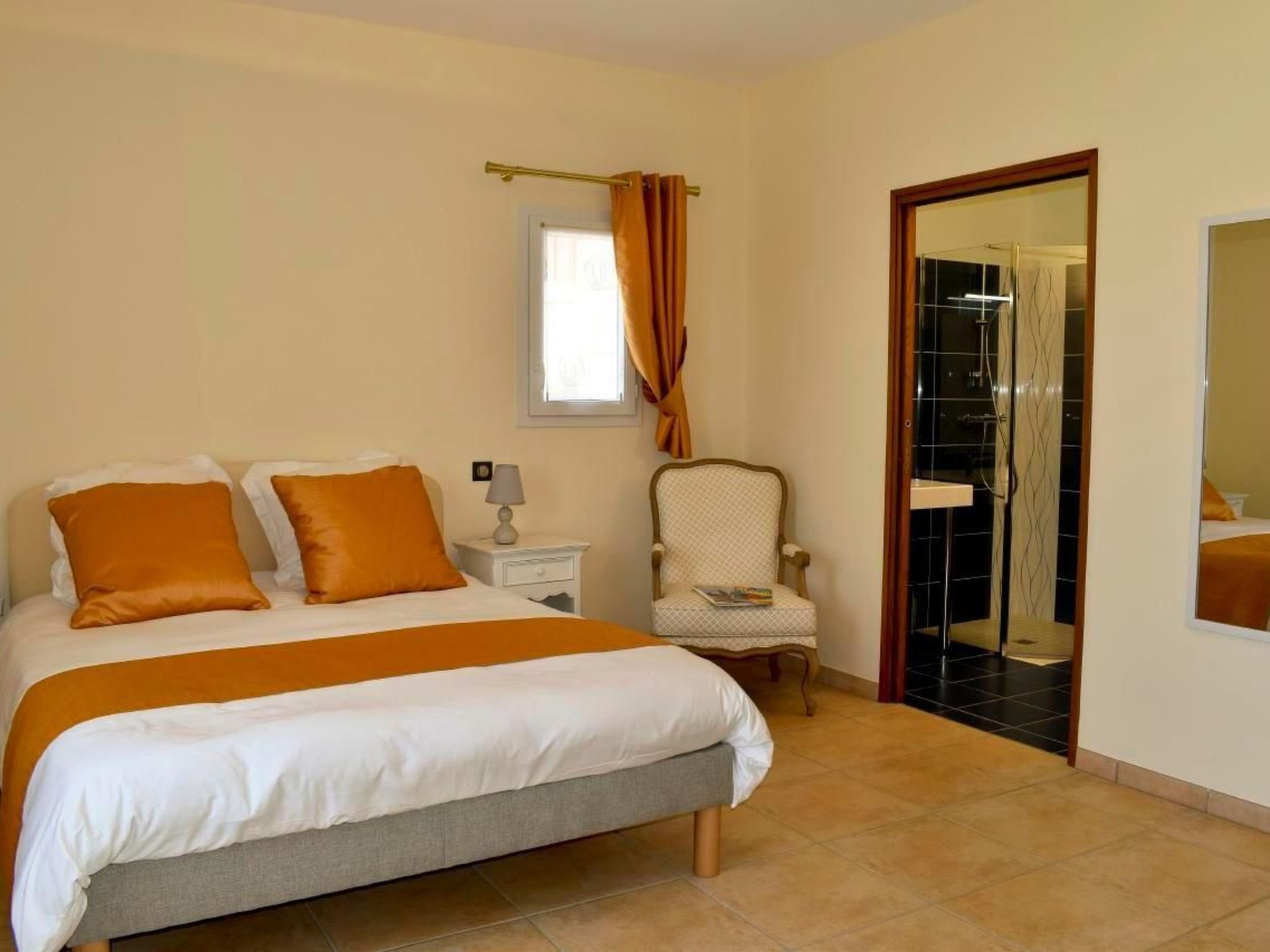 Swimmingpool, ruhig auf dem Land für zwei-Binnen