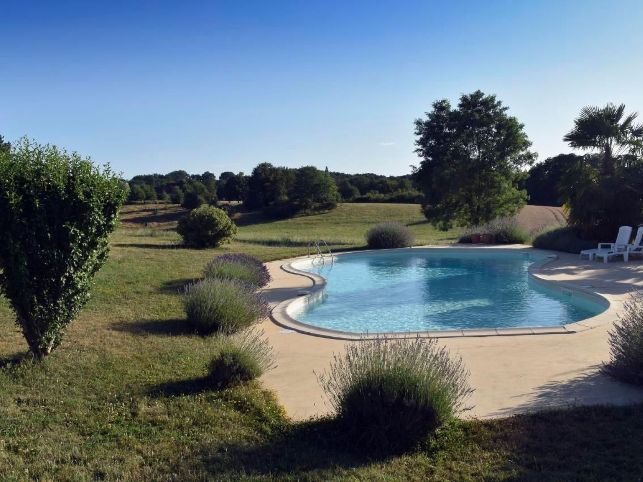 Swimmingpool, ruhig auf dem Land für zwei-Binnen