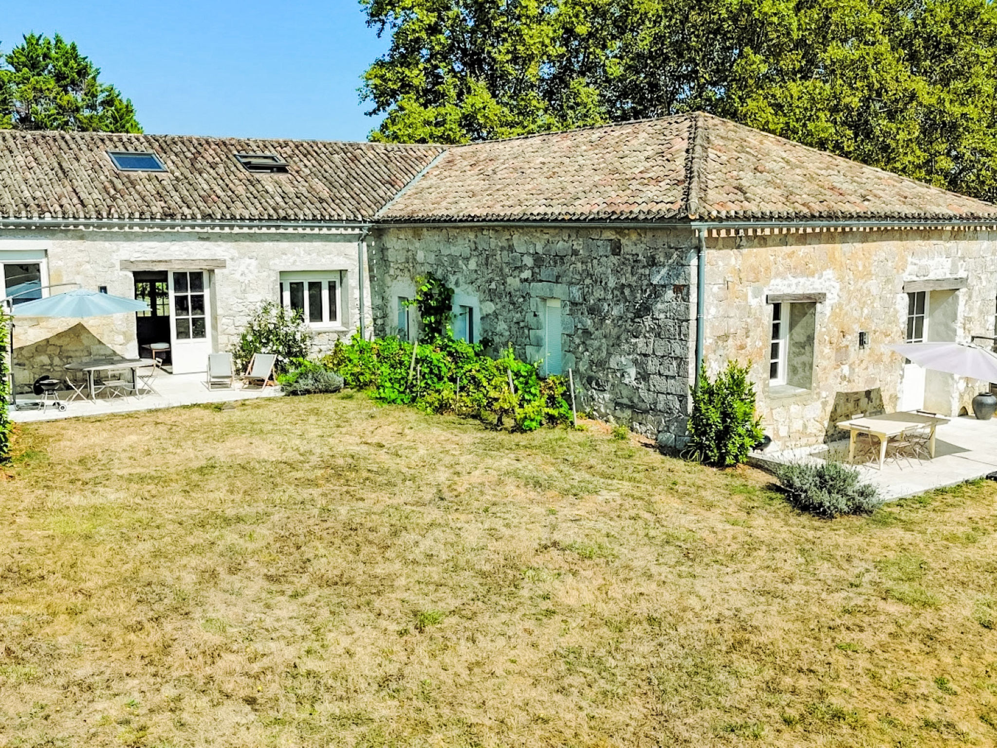 Villa Les Maisons Monplaisir – Cuisine et coin repas, photo 78 sur 116