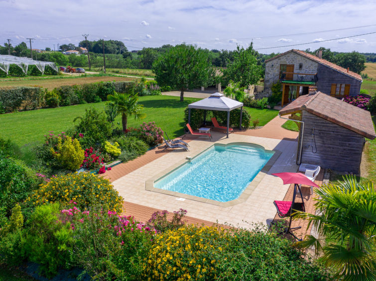 Search and Stay Destinations. Holidays Rentals in Madaillan, Lot-et-Garonne - Nouvelle-Aquitaine - France