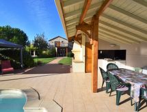 Holiday home Madaillan (PRY300)