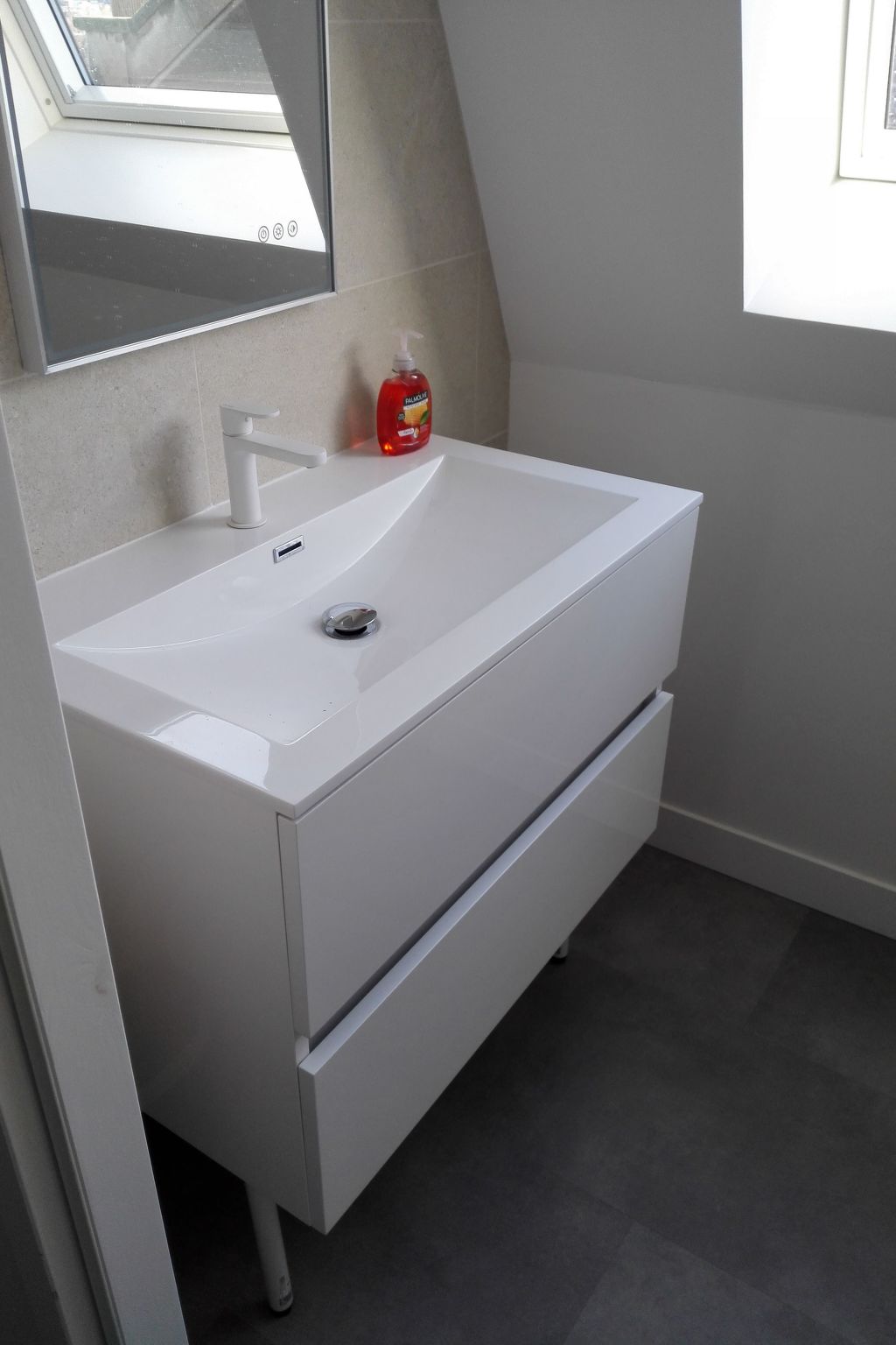 Moderne Duplexwohnung mit Durchgang in der Nähe von SPA-Binnen