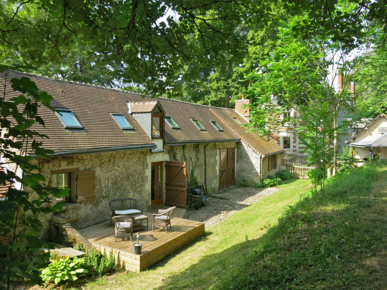 Search and Stay destination Veuzain-sur-Loire, Centre-Val de Loire - France from AU$ 199. Marray-Baccus