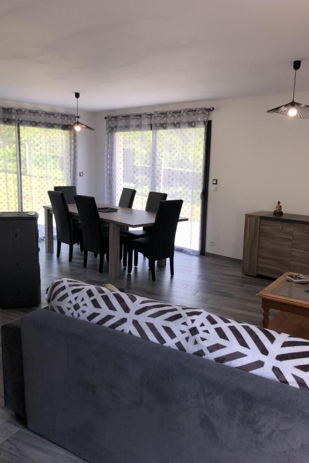 Neues 3-Zimmer-Pavillon mit Garage und Privatparkplatz-Inside