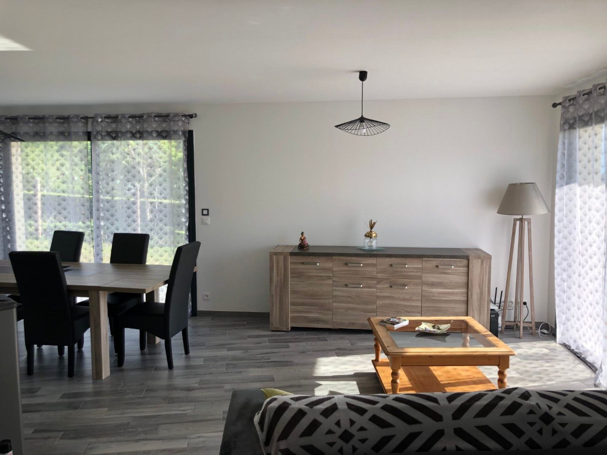 Neues 3-Zimmer-Pavillon mit Garage und Privatparkplatz-Inside