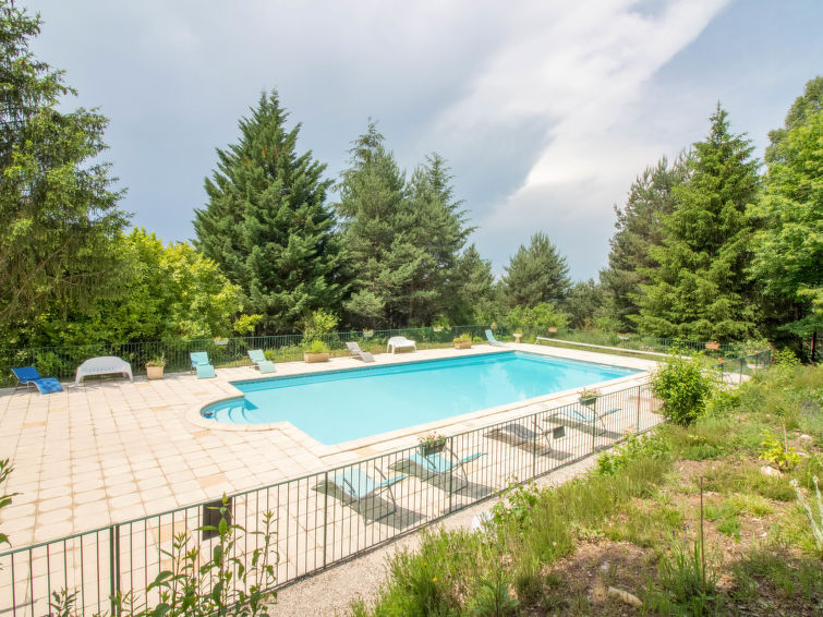 Search and Stay destination Aubazines, Nouvelle-Aquitaine - France from AU$ 95. Chastagnol