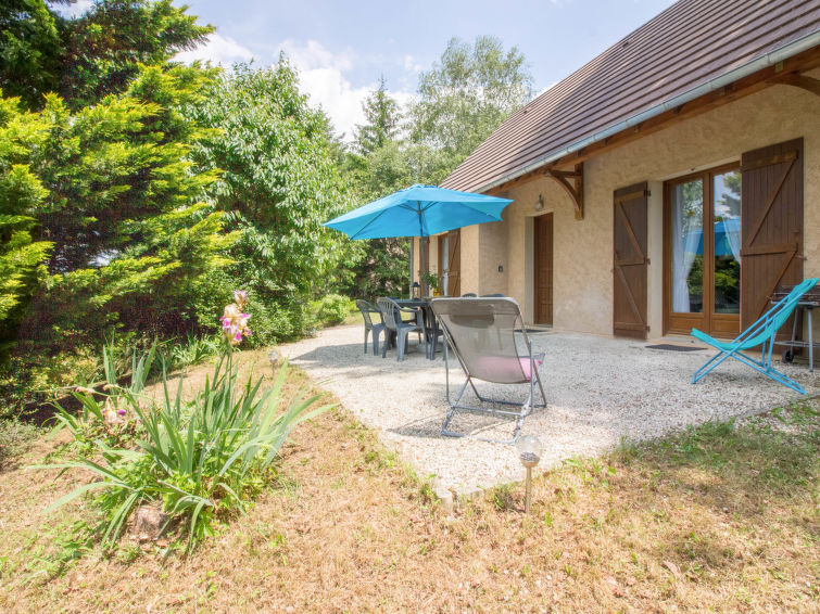 Search and Stay destination Aubazines, Nouvelle-Aquitaine - France from AU$ 113. La Châtaigneraie