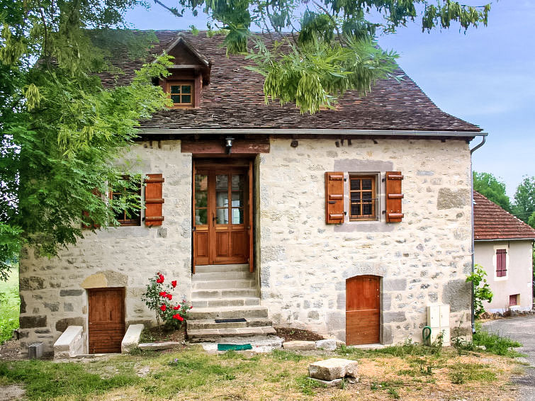 Search and Stay destination La Chapelle-aux-Saints, Nouvelle-Aquitaine - France from AU$ 153. Maison Bonneval