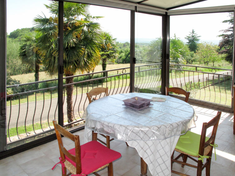 Search and Stay destination Altillac, Nouvelle-Aquitaine - France from AU$ 115. Freyssignes (CBA200)