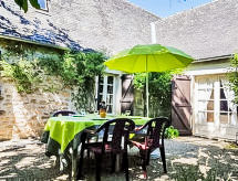 Vrijstaand landhuis in Turenne met grote tuin, nabij Collonges-la-Rouge - thumbnail 1
