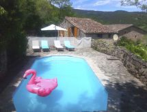 "Gîte La Calade" mit Pool