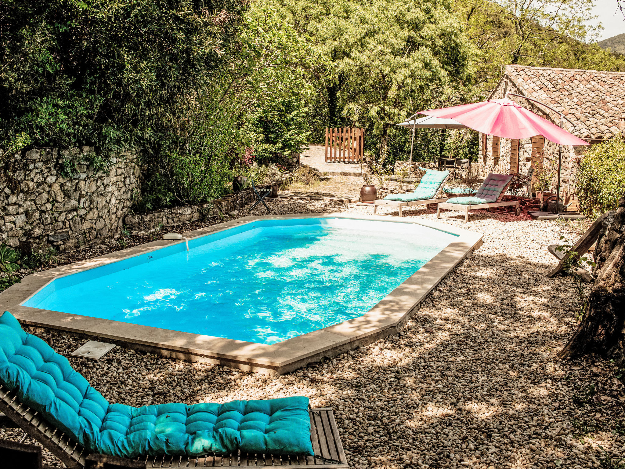 Maison – Piscine extérieure, photo 2 sur 27