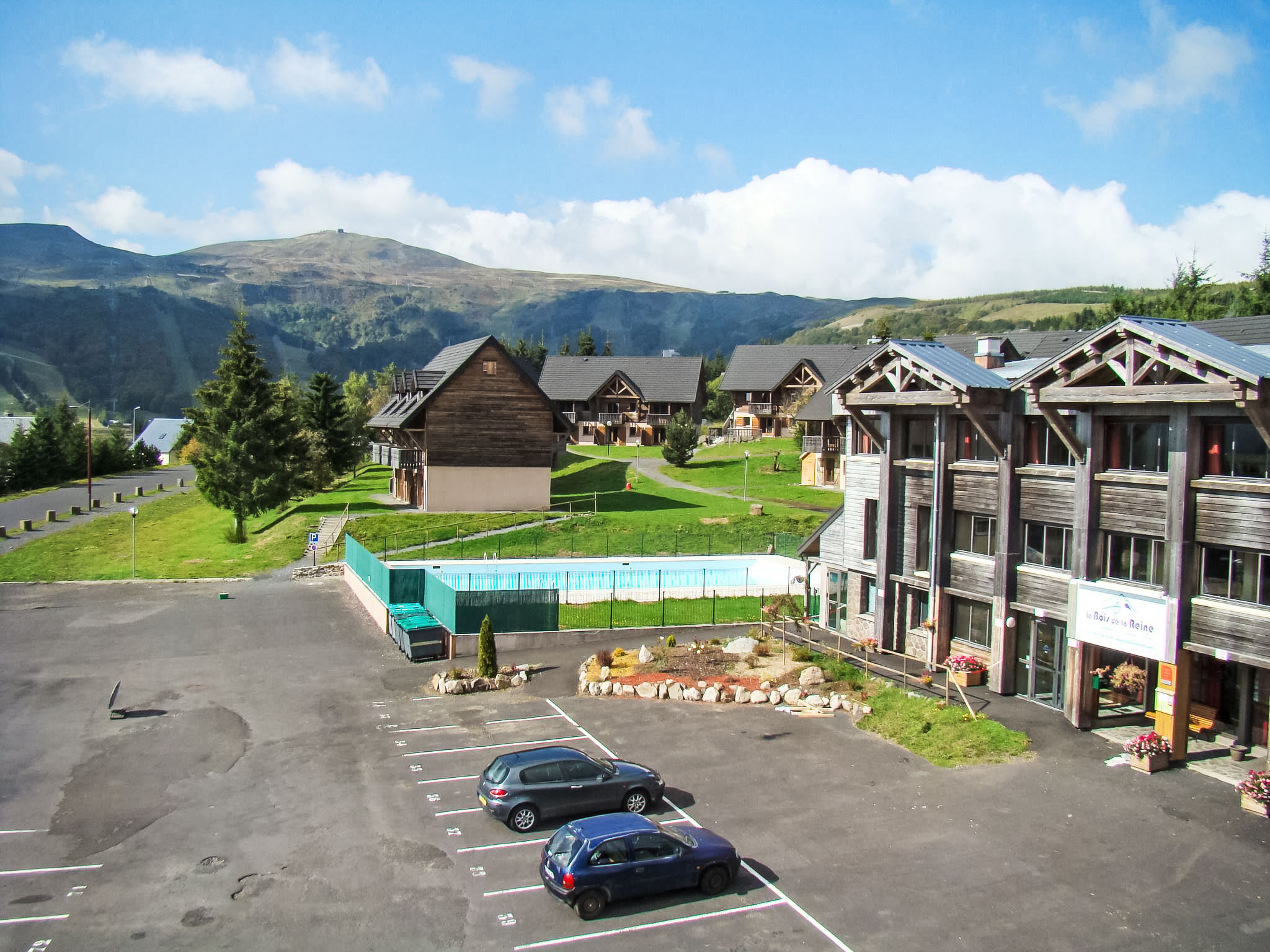 Vakantiehuis in Super Besse (Frankrijk) 1 hond is welkom