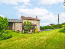 Vrijstaand vakantiehuis Redondel in rustig Auvergne, 7 personen, omheinde tuin - thumbnail 1
