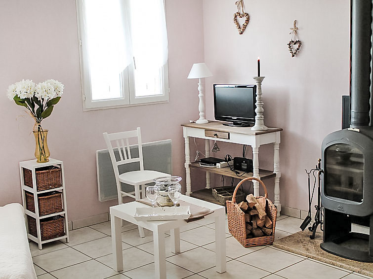 Search and Stay destination Monlet, Auvergne-Rhône-Alpes - France from AU$ 111. Le Clos des Sapins